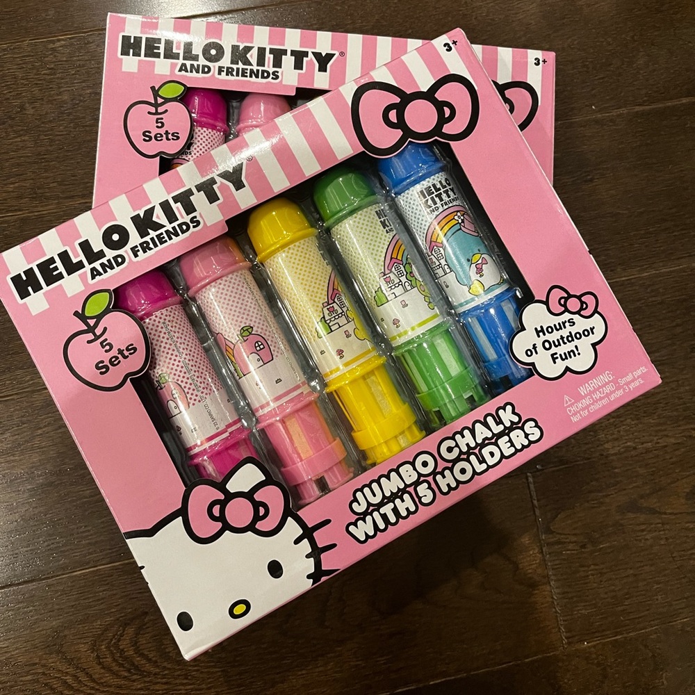 🌈 2 x pack HELLO KITTY 5pc outdoor activity drawing Chalk & holder set 💕NEW